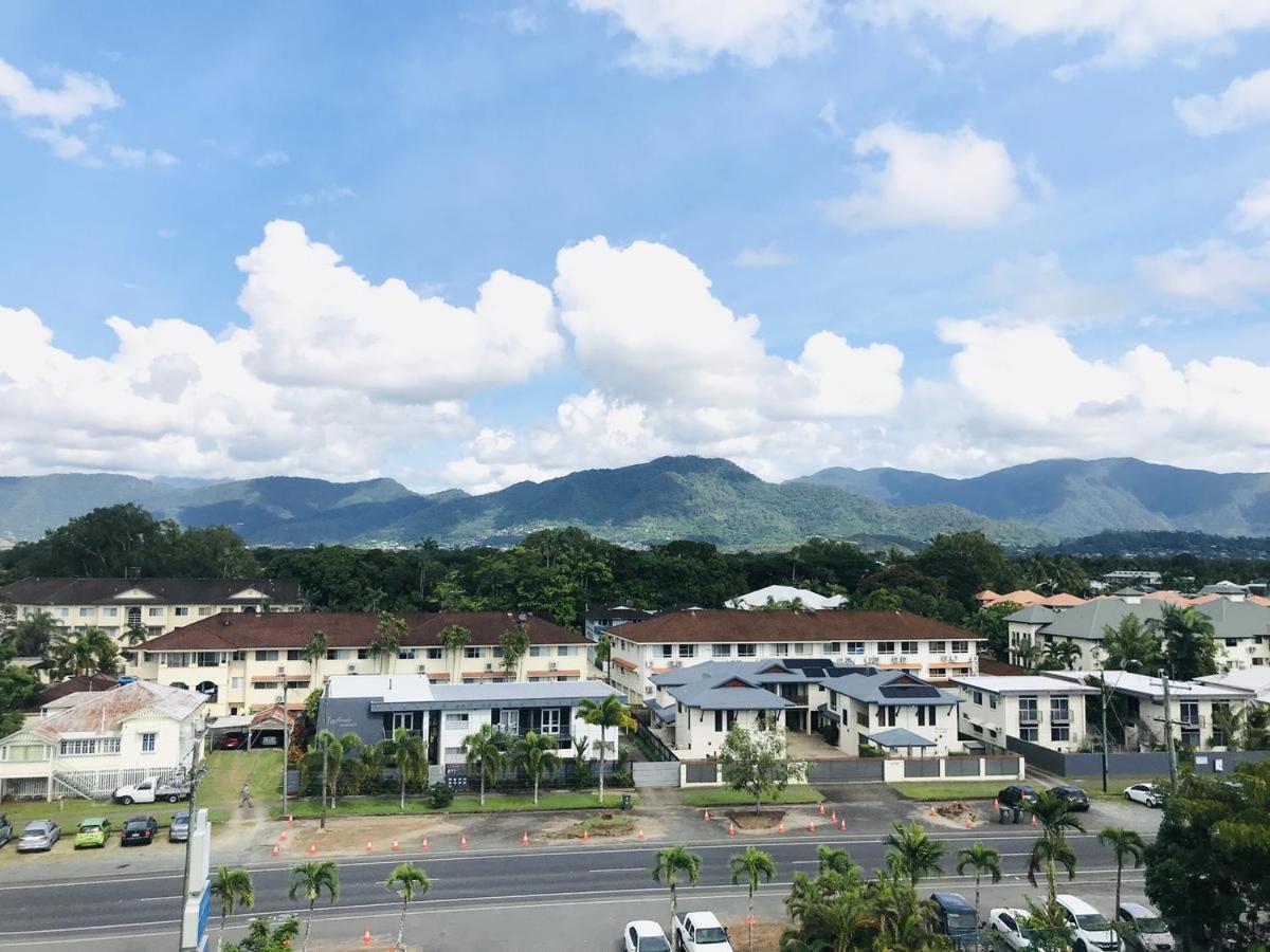 Acacia Court Hotel Cairns Eksteriør billede