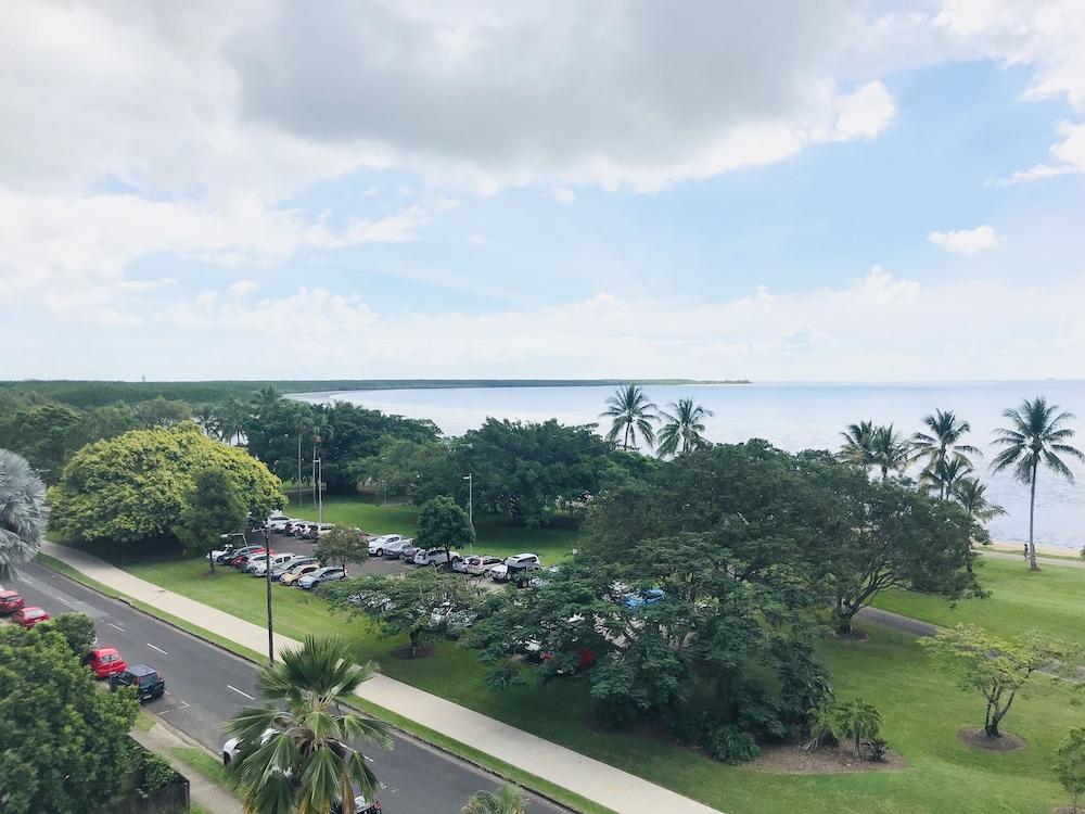 Acacia Court Hotel Cairns Eksteriør billede