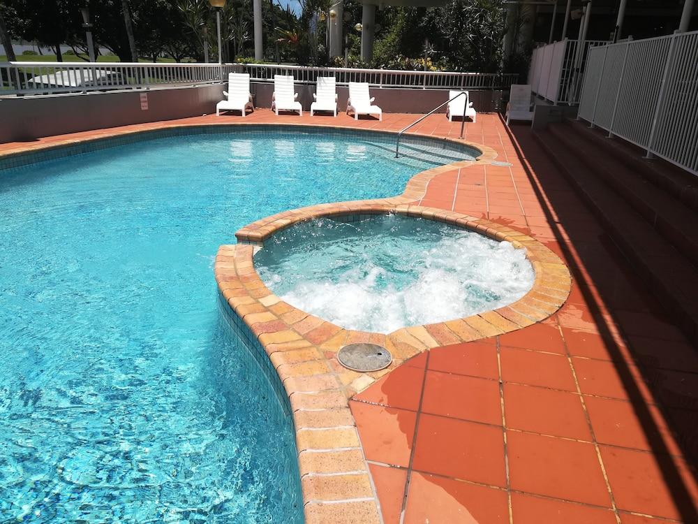 Acacia Court Hotel Cairns Eksteriør billede
