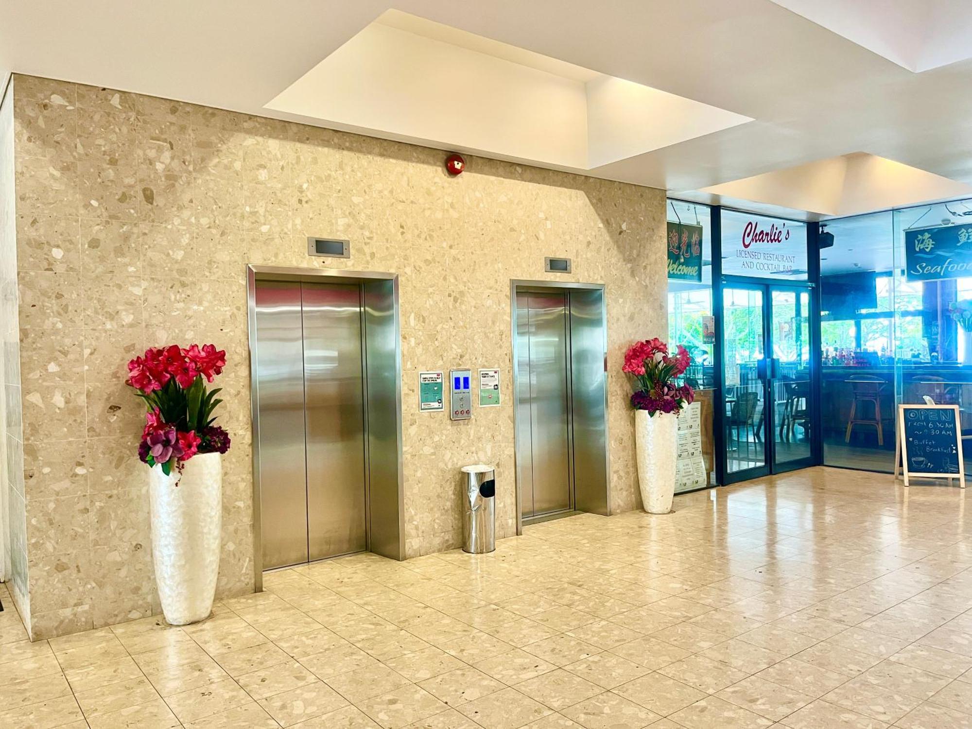 Acacia Court Hotel Cairns Eksteriør billede