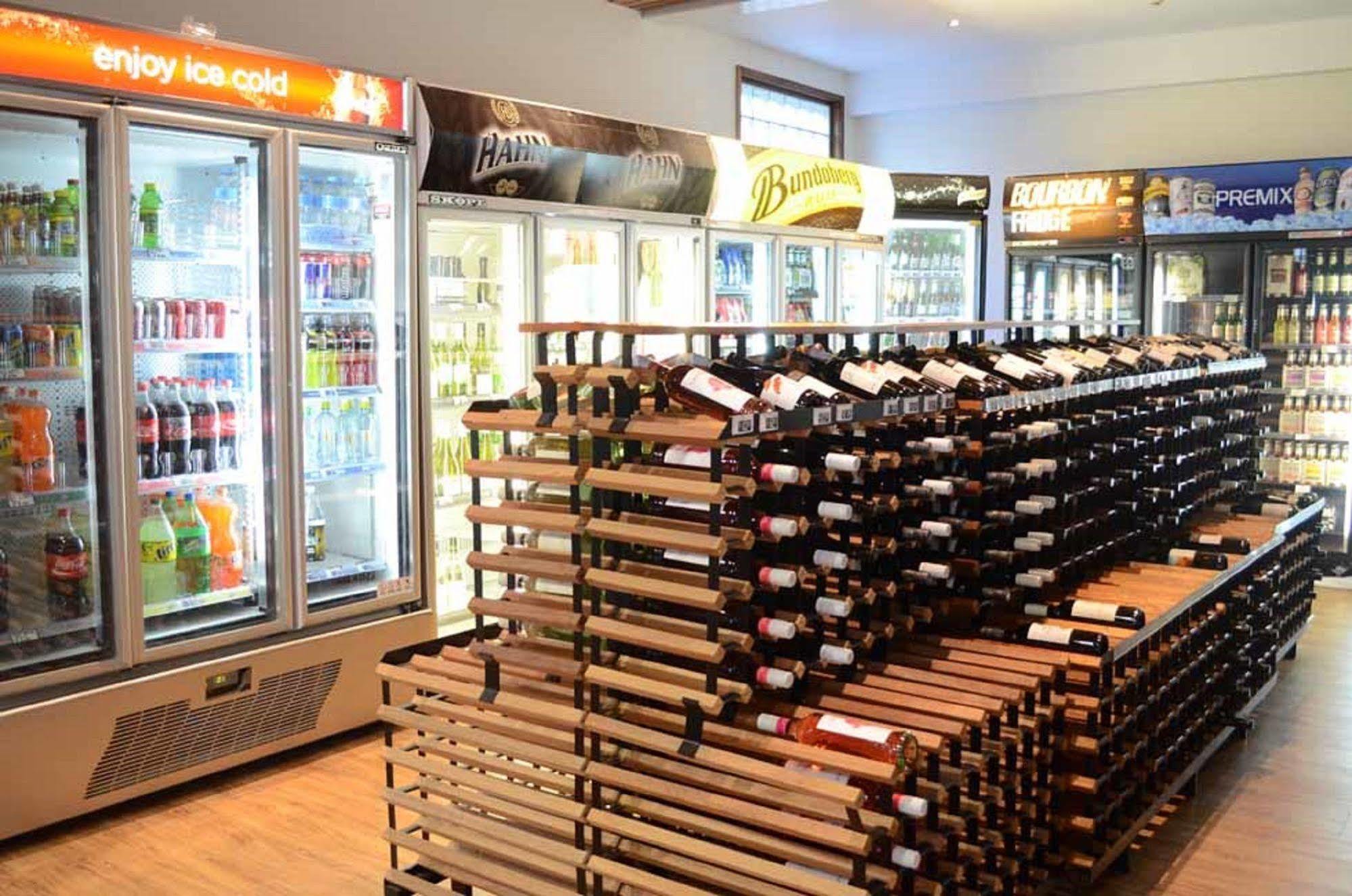 Acacia Court Hotel Cairns Eksteriør billede